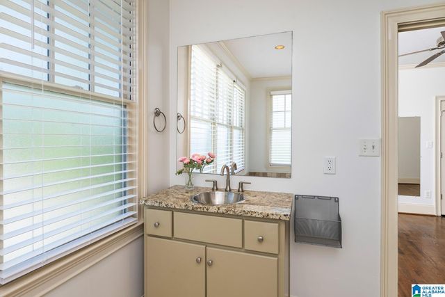 3121 Highland Ave S Apt 202, Birmingham, AL 35205