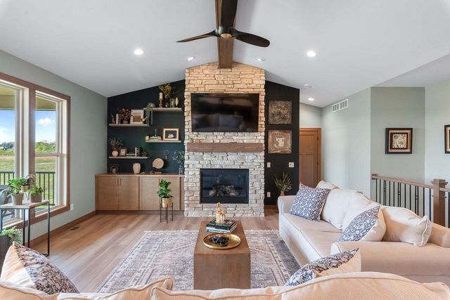 2110 Highland WAY, Sturtevant, WI 53177
