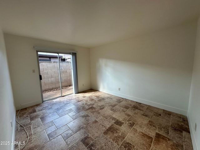 924 S HACIENDA Drive D, Tempe, AZ 85281