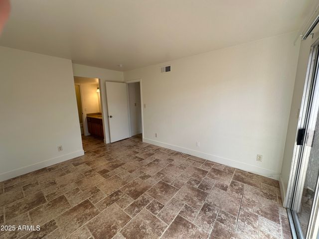 924 S HACIENDA Drive D, Tempe, AZ 85281