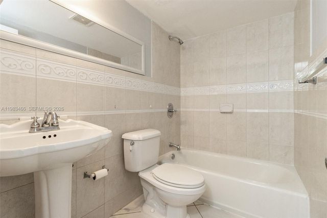 7945 SW 104th St 106C, Miami, FL 33156