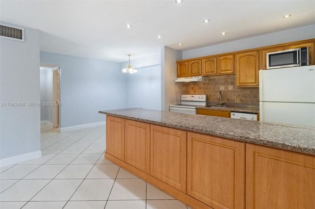 7945 SW 104th St 106C, Miami, FL 33156