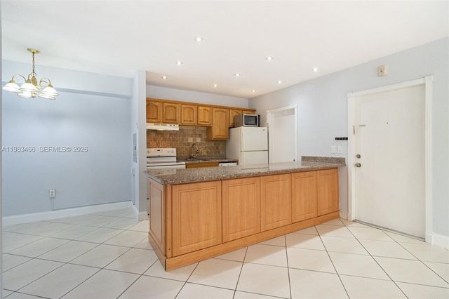 7945 SW 104th St 106C, Miami, FL 33156