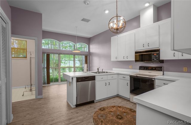 1635 N Marlborough Loop, Crystal River, FL 34429