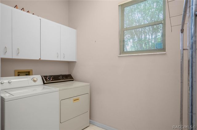 1635 N Marlborough Loop, Crystal River, FL 34429