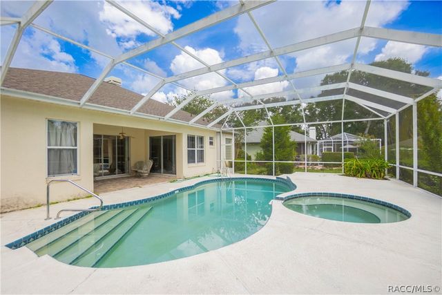 1635 N Marlborough Loop, Crystal River, FL 34429