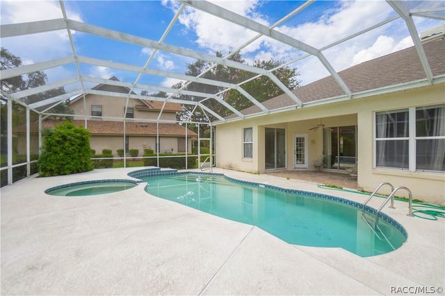 1635 N Marlborough Loop, Crystal River, FL 34429