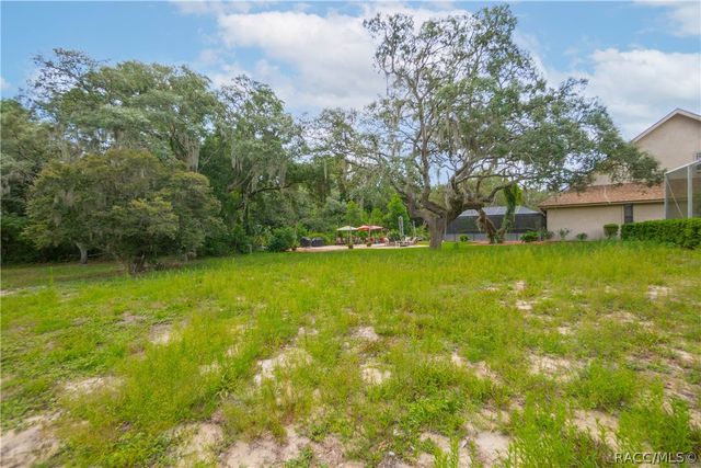 1635 N Marlborough Loop, Crystal River, FL 34429