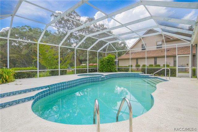 1635 N Marlborough Loop, Crystal River, FL 34429