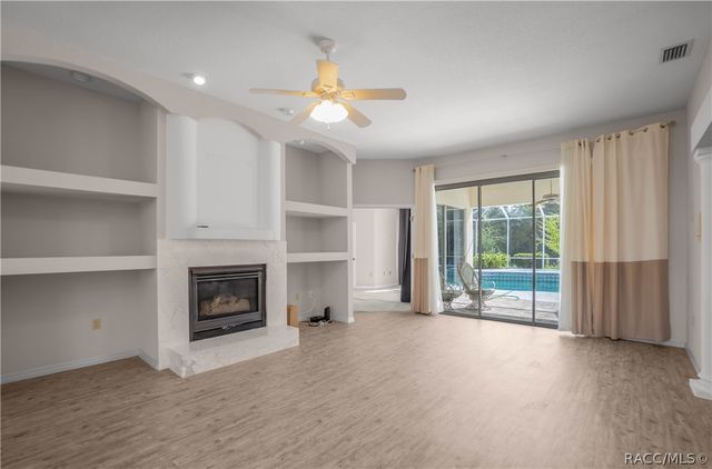 1635 N Marlborough Loop, Crystal River, FL 34429