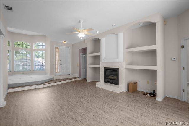 1635 N Marlborough Loop, Crystal River, FL 34429