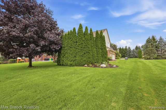 1731 Rico Road, Commerce Twp, MI 48382