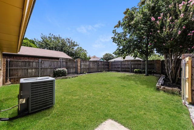 1816 Christopher Drive, Fort Worth, TX 76140