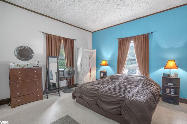 38 S 6th Street, Greenville, SC 29611