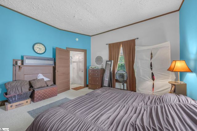 38 S 6th Street, Greenville, SC 29611