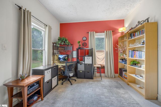 38 S 6th Street, Greenville, SC 29611