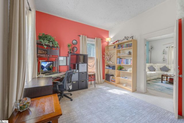 38 S 6th Street, Greenville, SC 29611