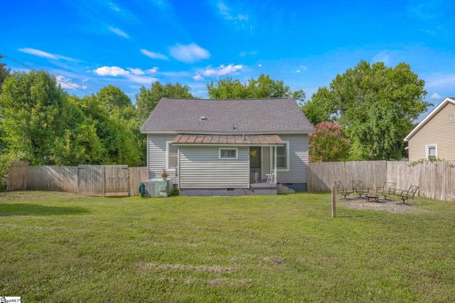 38 S 6th Street, Greenville, SC 29611