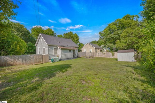 38 S 6th Street, Greenville, SC 29611