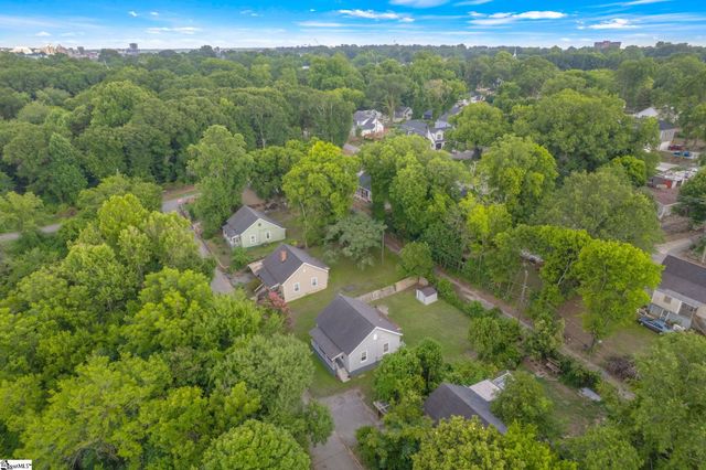 38 S 6th Street, Greenville, SC 29611