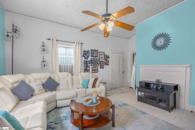 38 S 6th Street, Greenville, SC 29611
