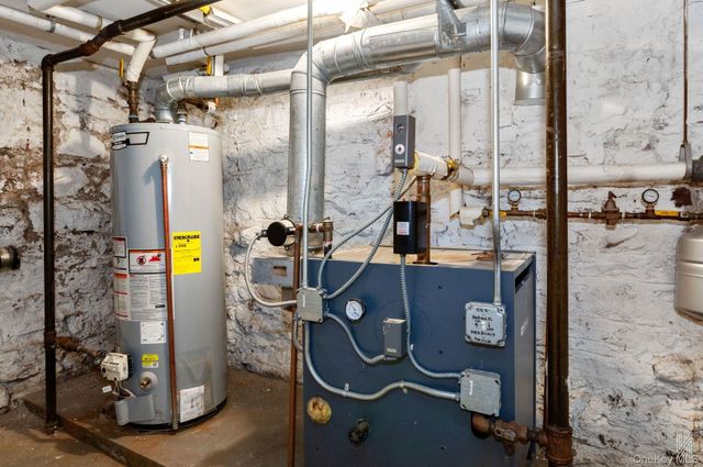 426 54th Street, Brooklyn, NY 11220