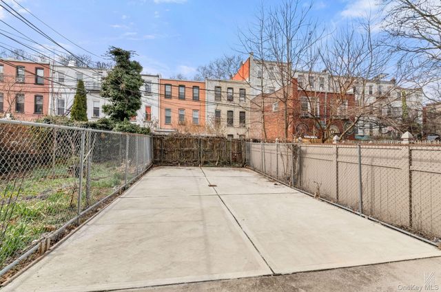 426 54th Street, Brooklyn, NY 11220