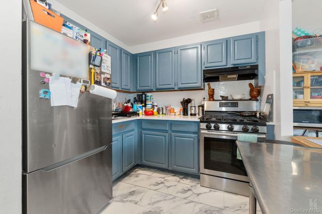 426 54th Street, Brooklyn, NY 11220