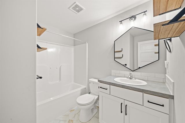 4461 N Bluestem St, Maize, KS 67101