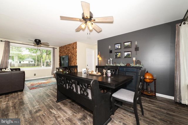 204 HOLLY LN, Williamstown, NJ 08094