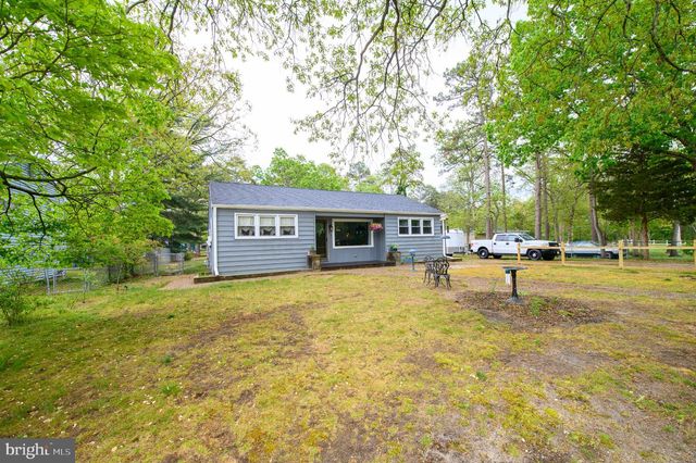 204 HOLLY LN, Williamstown, NJ 08094