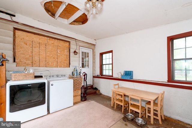 204 HOLLY LN, Williamstown, NJ 08094