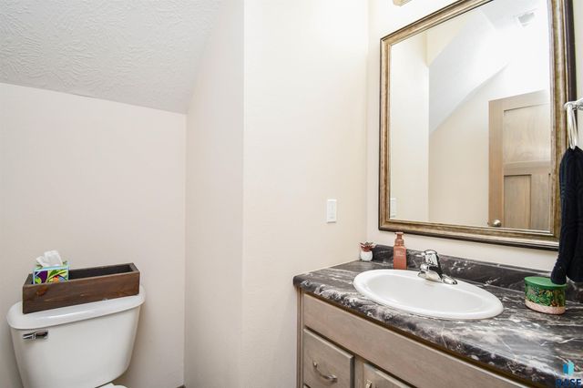 3009 S Richie Dr Drive, Sioux Falls, SD 57106