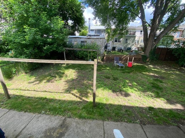 14 Clarendon St 14, Watertown, MA 02472