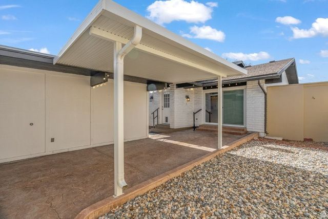 4987 S BEAVERBROOK LN, Salt Lake City, UT 84117