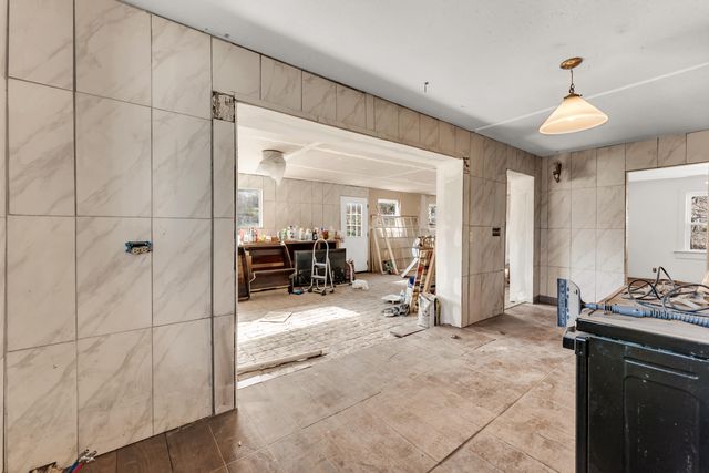 5040 Highway 5, Hartville, MO 65667