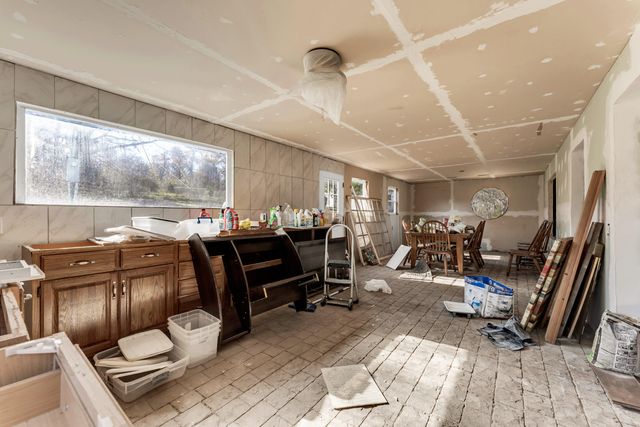 5040 Highway 5, Hartville, MO 65667