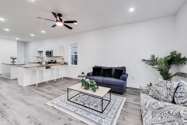 2305 S Meridian Street, Indianapolis, IN 46225