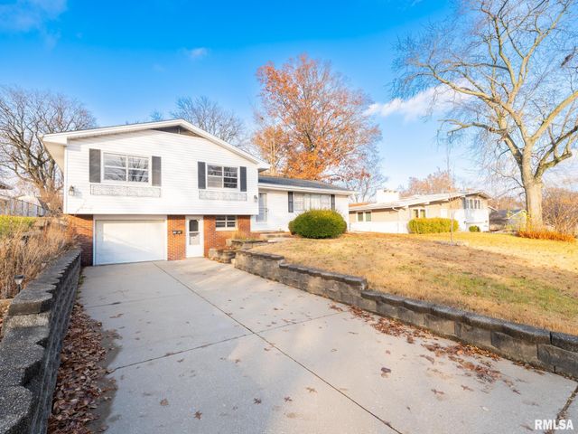 1703 W CLAREWOOD Avenue, Peoria, IL 61614