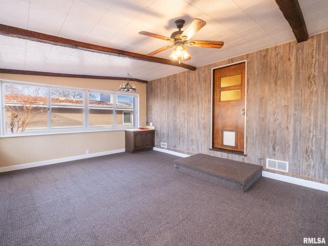 1703 W CLAREWOOD Avenue, Peoria, IL 61614