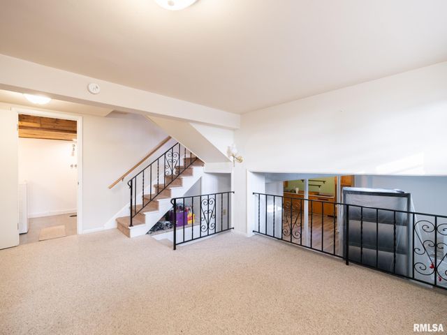 1703 W CLAREWOOD Avenue, Peoria, IL 61614