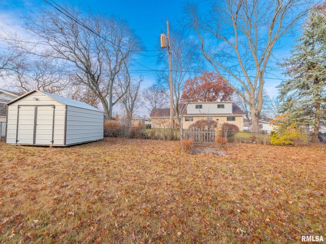 1703 W CLAREWOOD Avenue, Peoria, IL 61614