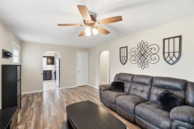 607 W Lake Avenue, New Carlisle, OH 45344