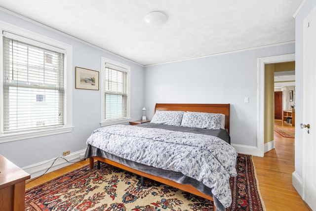 390 Weld St 2, Boston, MA 02132