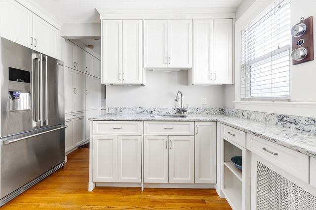 390 Weld St 2, Boston, MA 02132