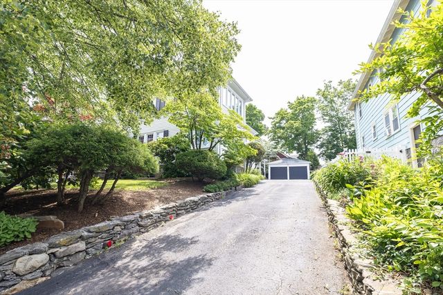 390 Weld St 2, Boston, MA 02132