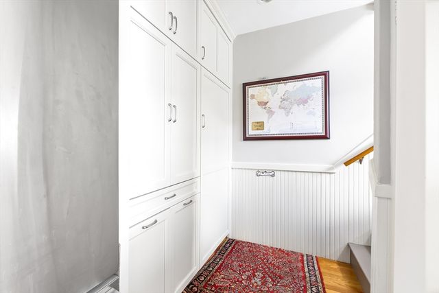 390 Weld St 2, Boston, MA 02132