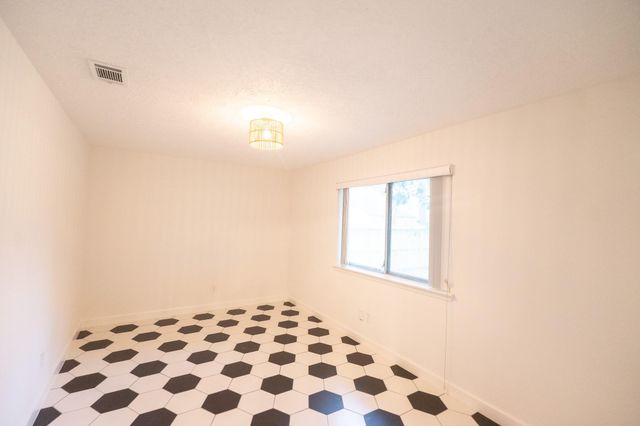 1314 Frontier Lane, Friendswood, TX 77546