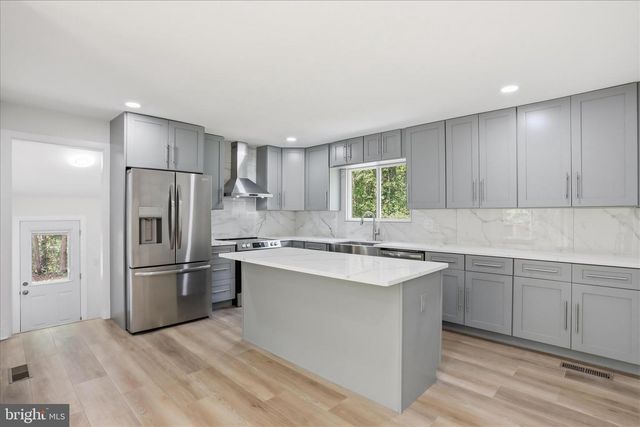 2391 HOLLY SPRINGS RD, Amissville, VA 20106