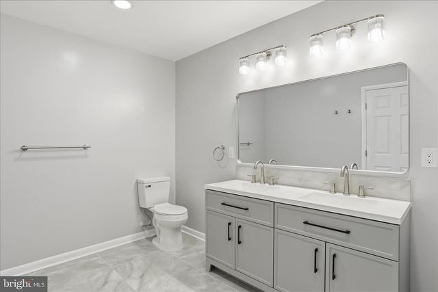 2391 HOLLY SPRINGS RD, Amissville, VA 20106